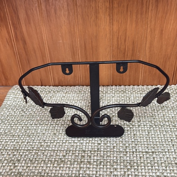 Longaberger 2005 Wrought Iron Hanger Wall Vase Basket w/Orotector & Liner - Picture 3 of 12